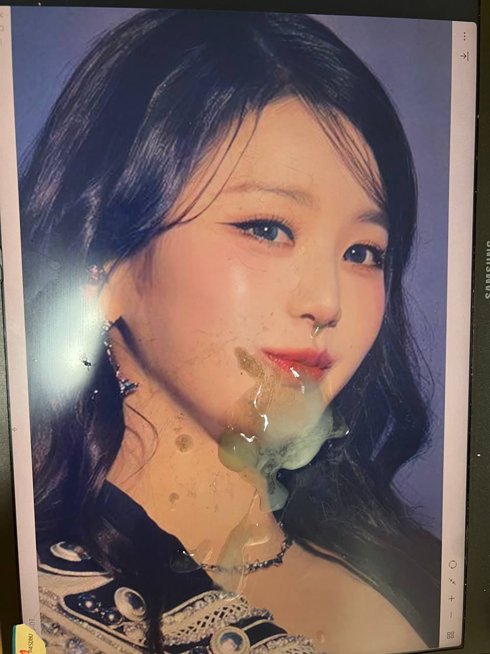 QbjMxTvI Kpop idol ive Wonyoung cumtribute 원영이 얼싸 01.jpg